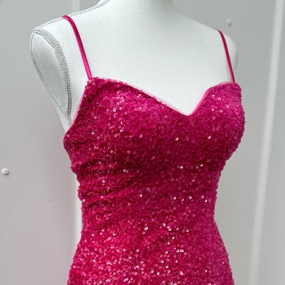 Stunning Pink Sequin Mini Dress - Picture 4 of 7